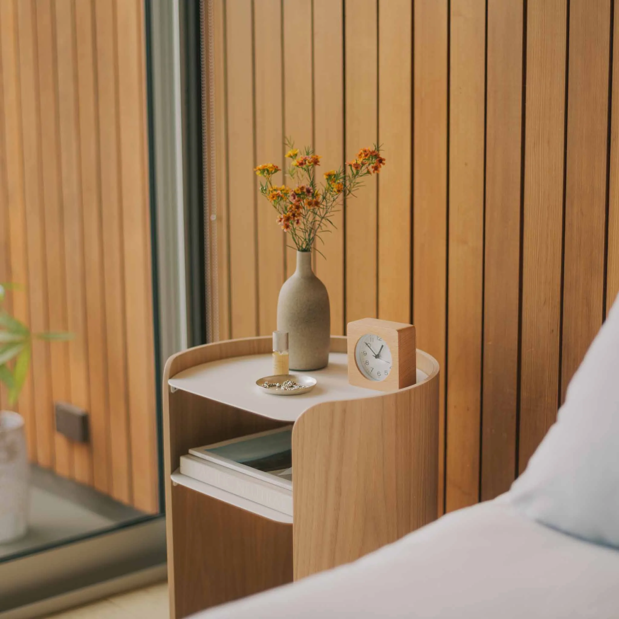 Contour Side Table - Image 4