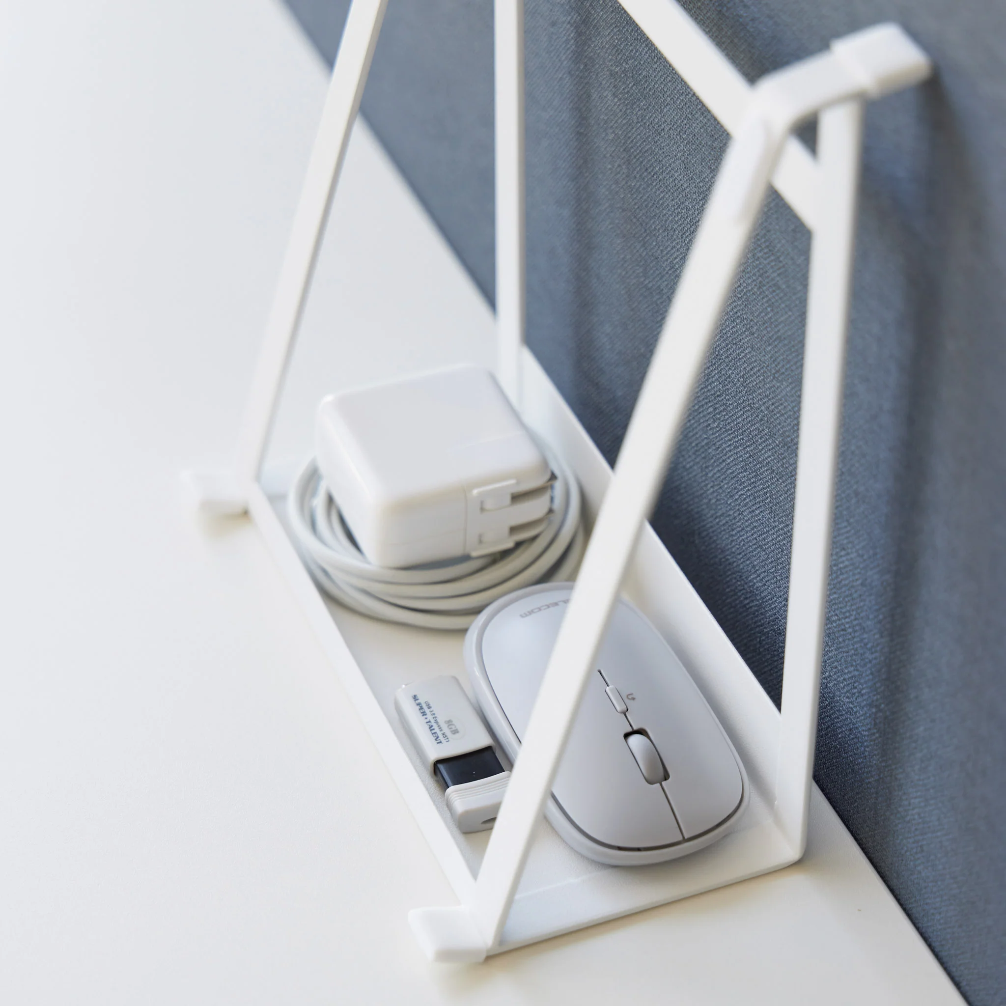 2-Way Laptop & Tablet Stand - Image 8