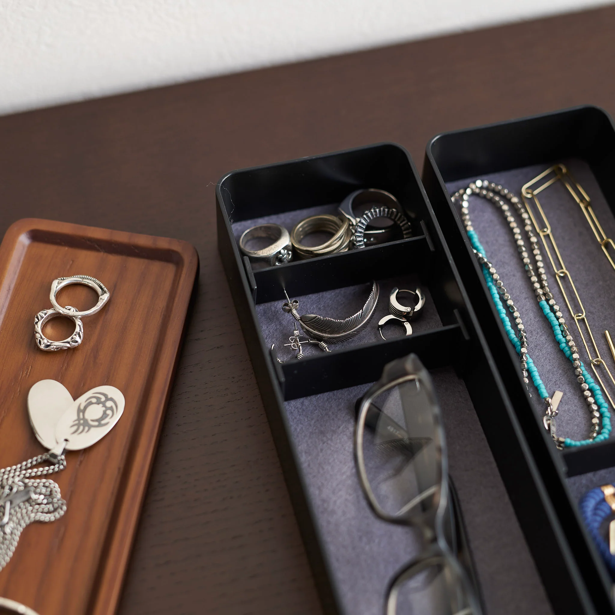 3-Tiered Slim Accessory Box - Image 16