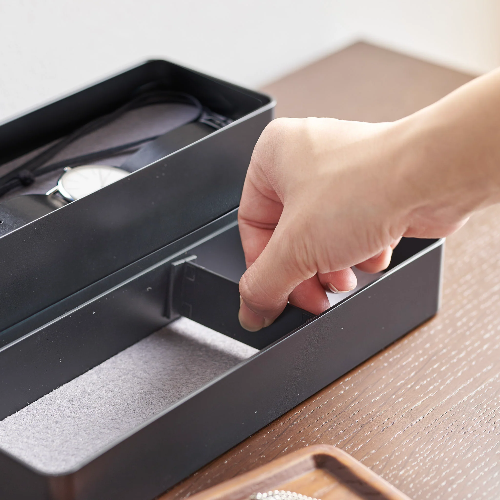 3-Tiered Slim Accessory Box - Image 17