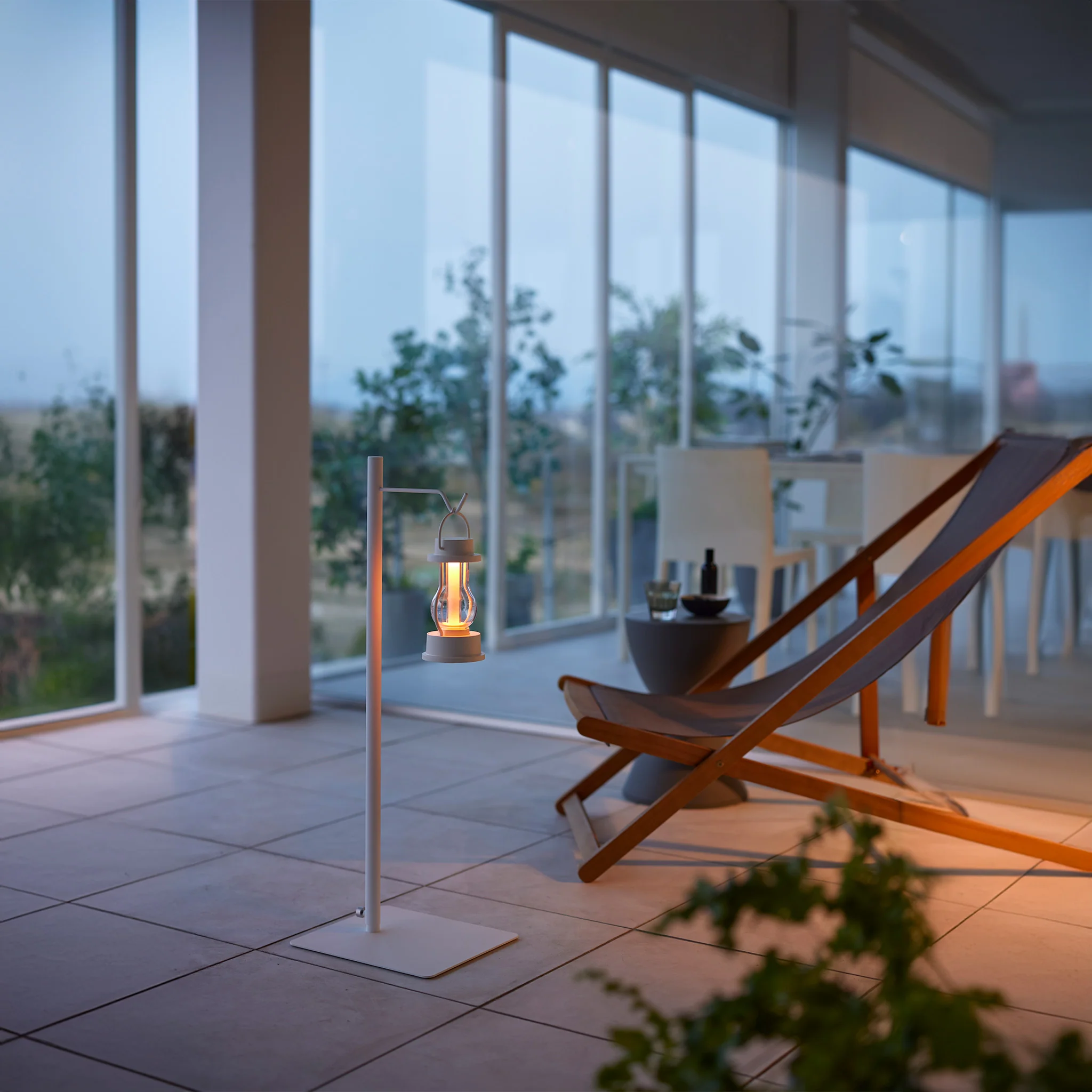 Adjustable Lantern Stand - Image 2