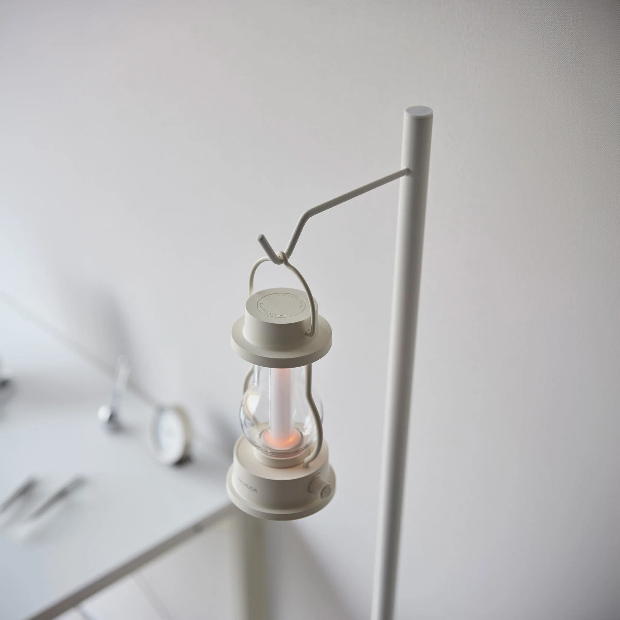 Adjustable Lantern Stand - Image 9