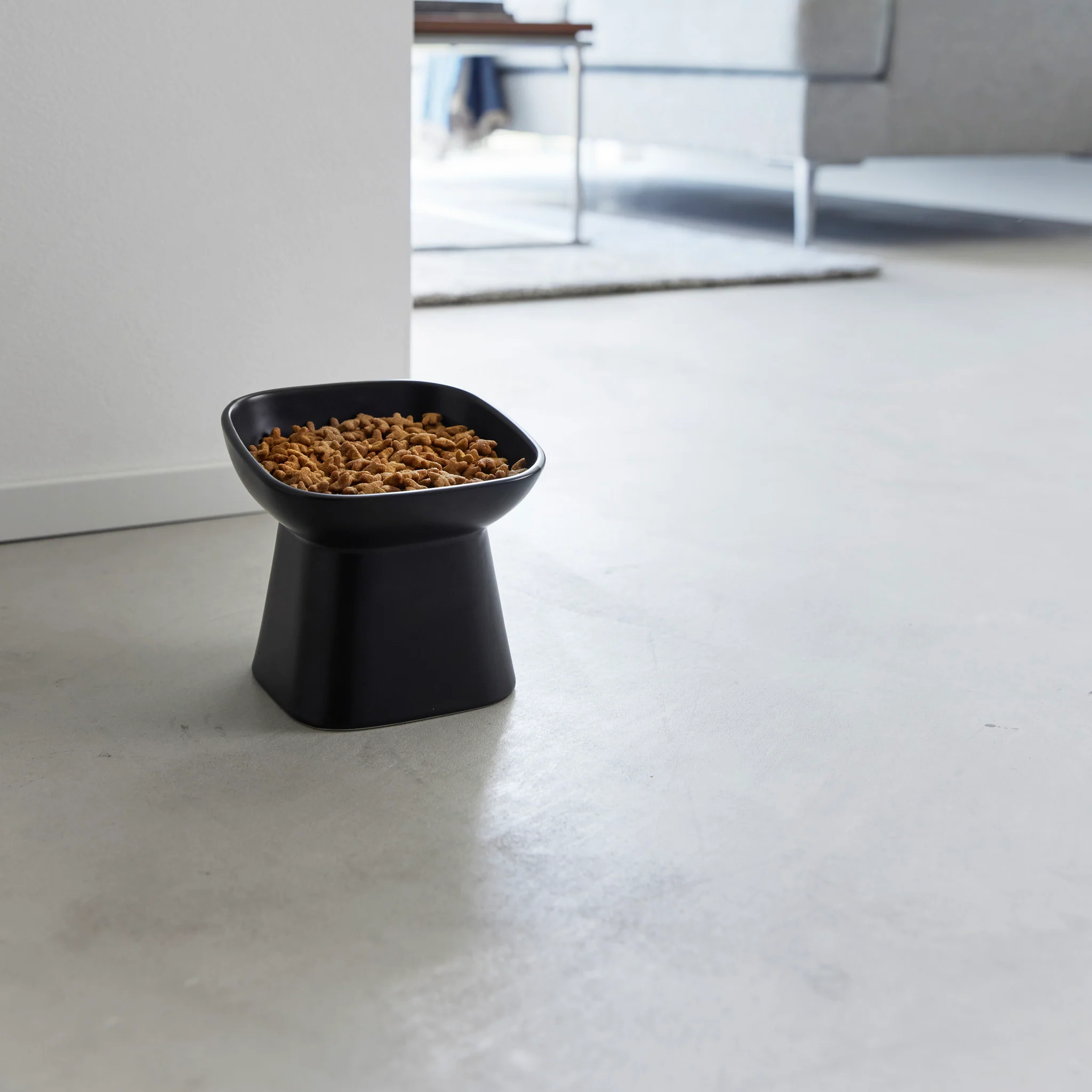 Angled Ceramic Pet Food Bowl - Image 11