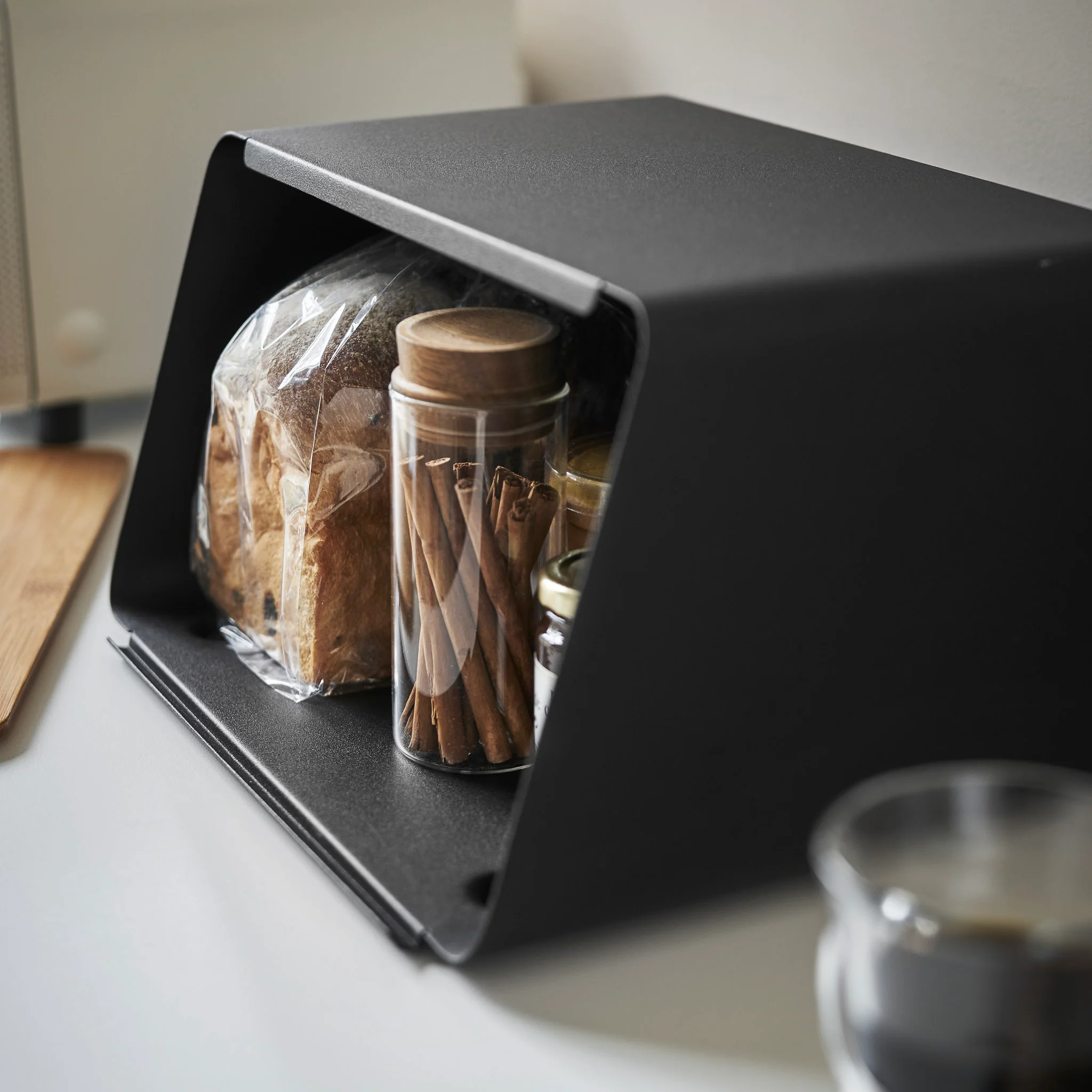 Bread Case with Removable Lid - Image 25
