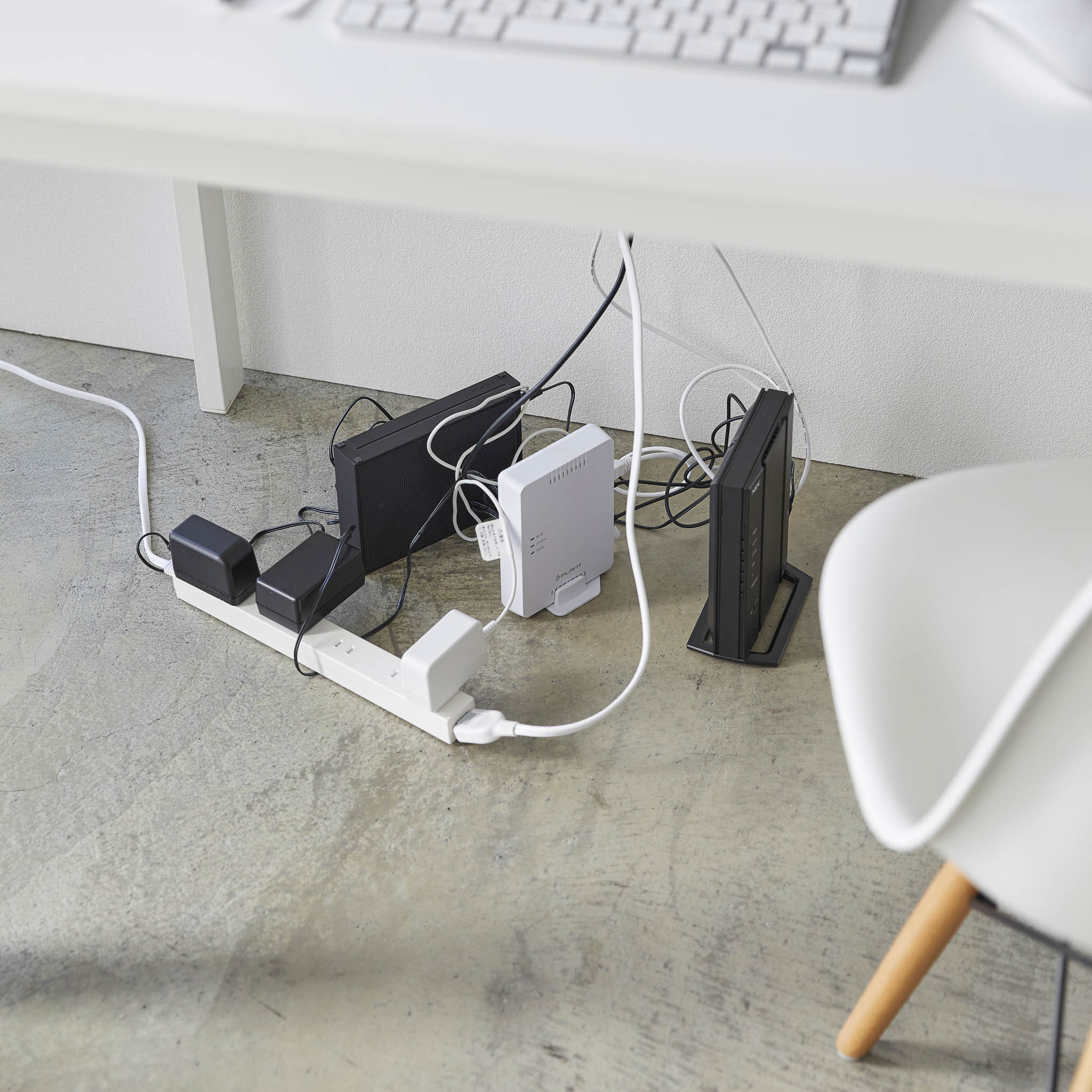 Cable Box with Casters - Image 10