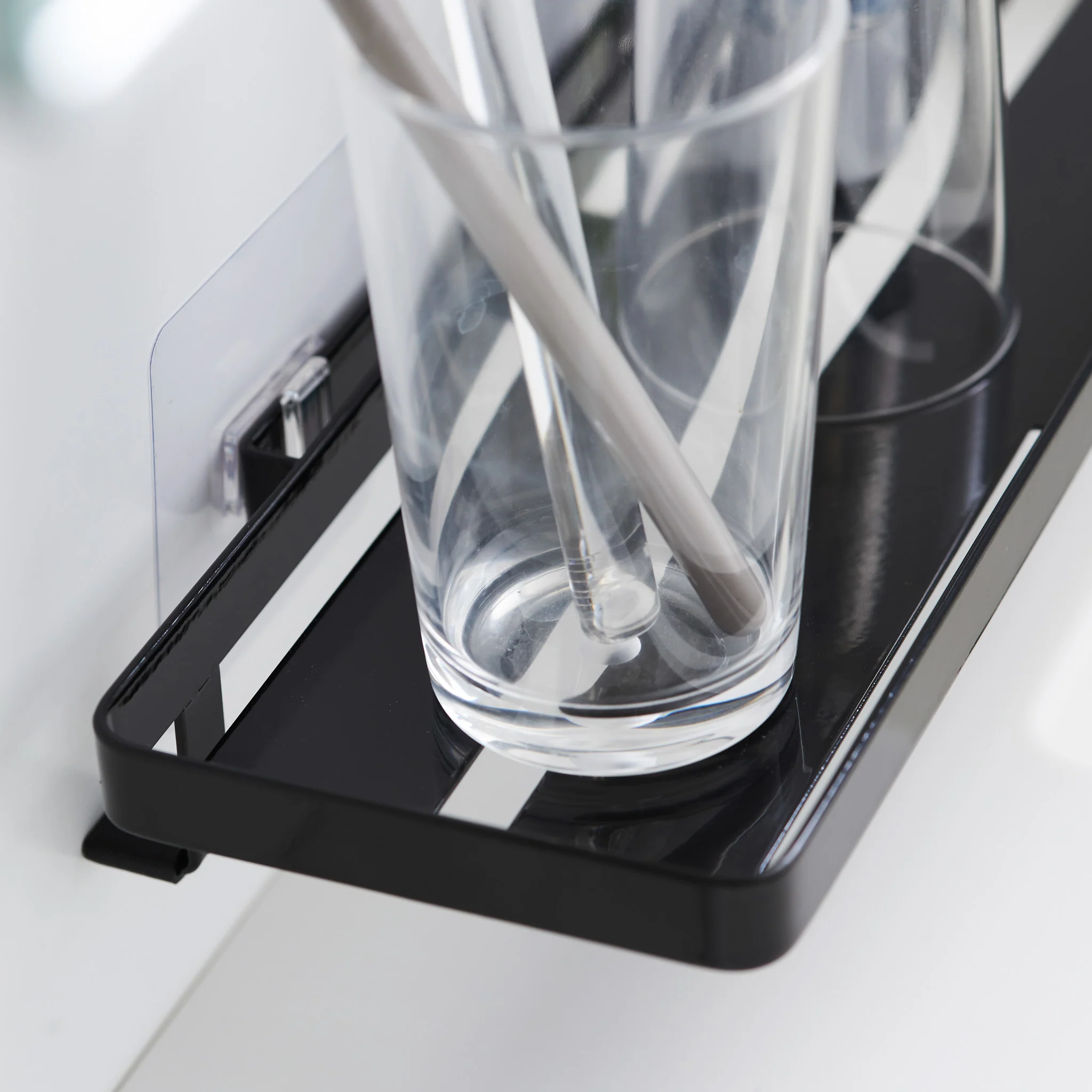 Film Hook Self-Adhesive Sanitary Tray - Image 10