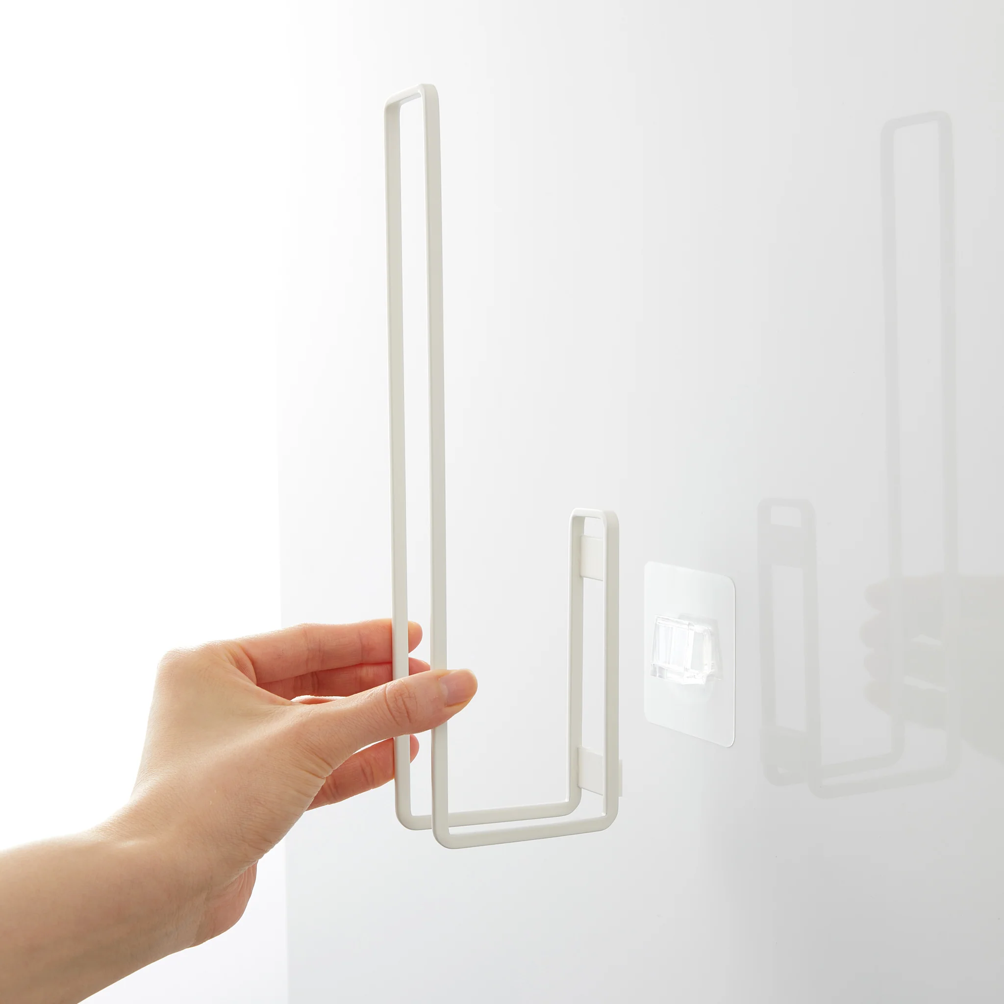 Film Hook Self-Adhesive Toilet Paper Holder - Image 5
