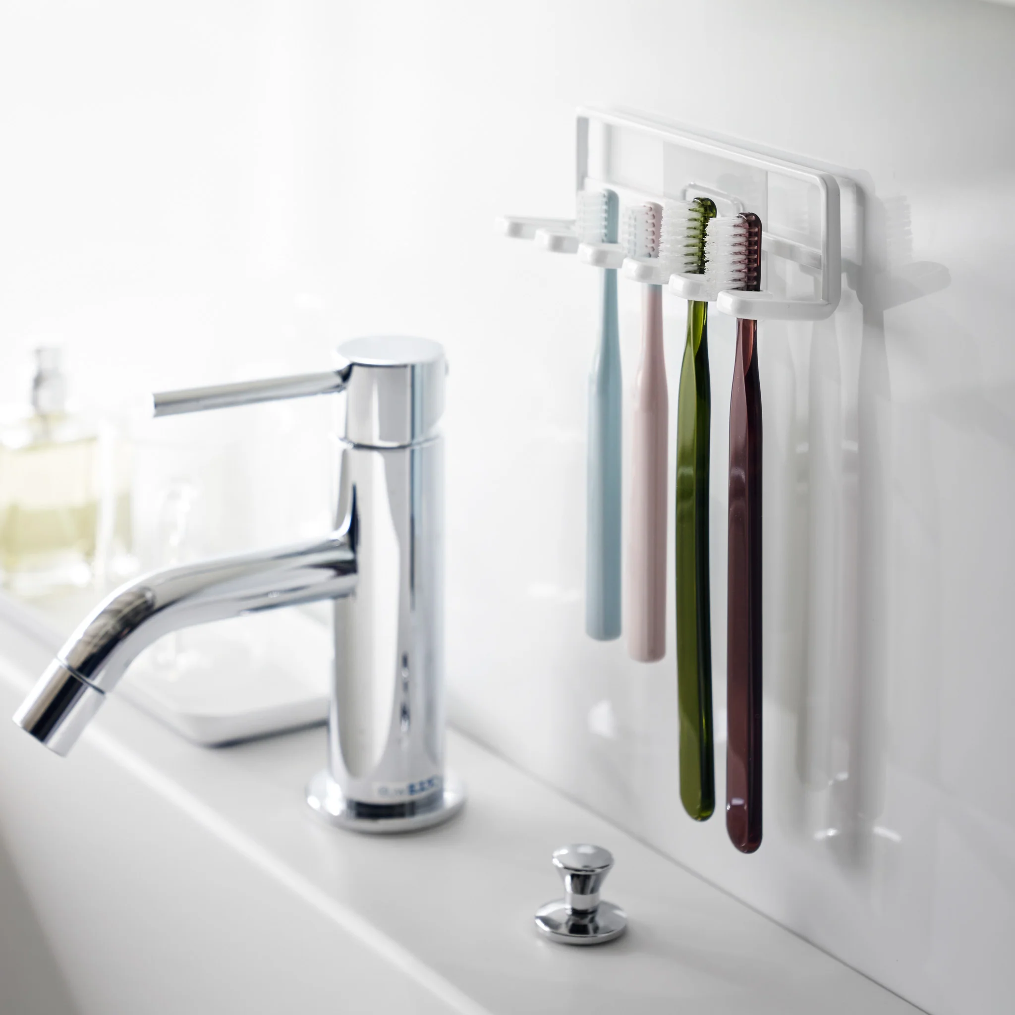 Film Hook Self-Adhesive Toothbrush Holder - Image 2