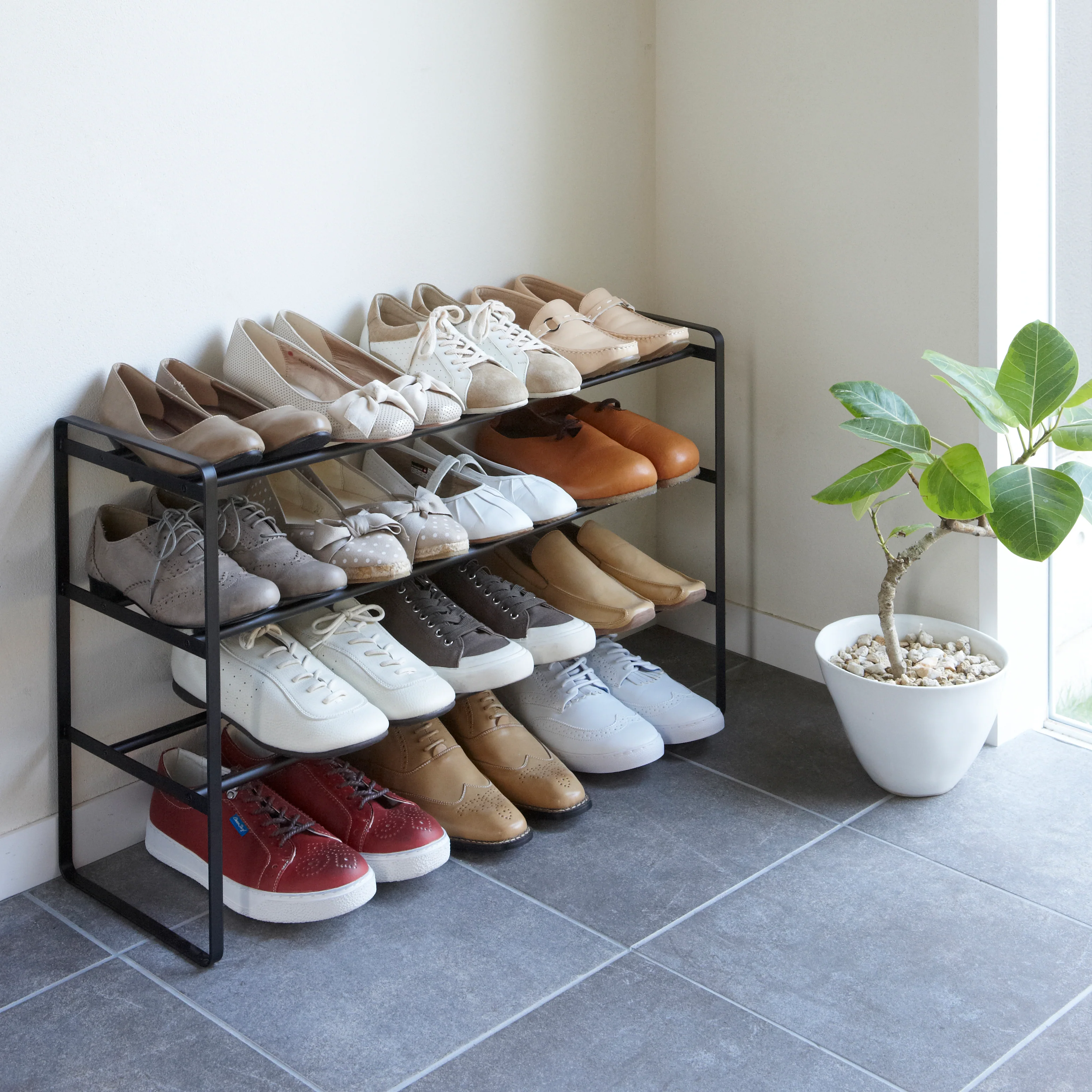 3-Tiered Extendable Shoe Rack - Image 6