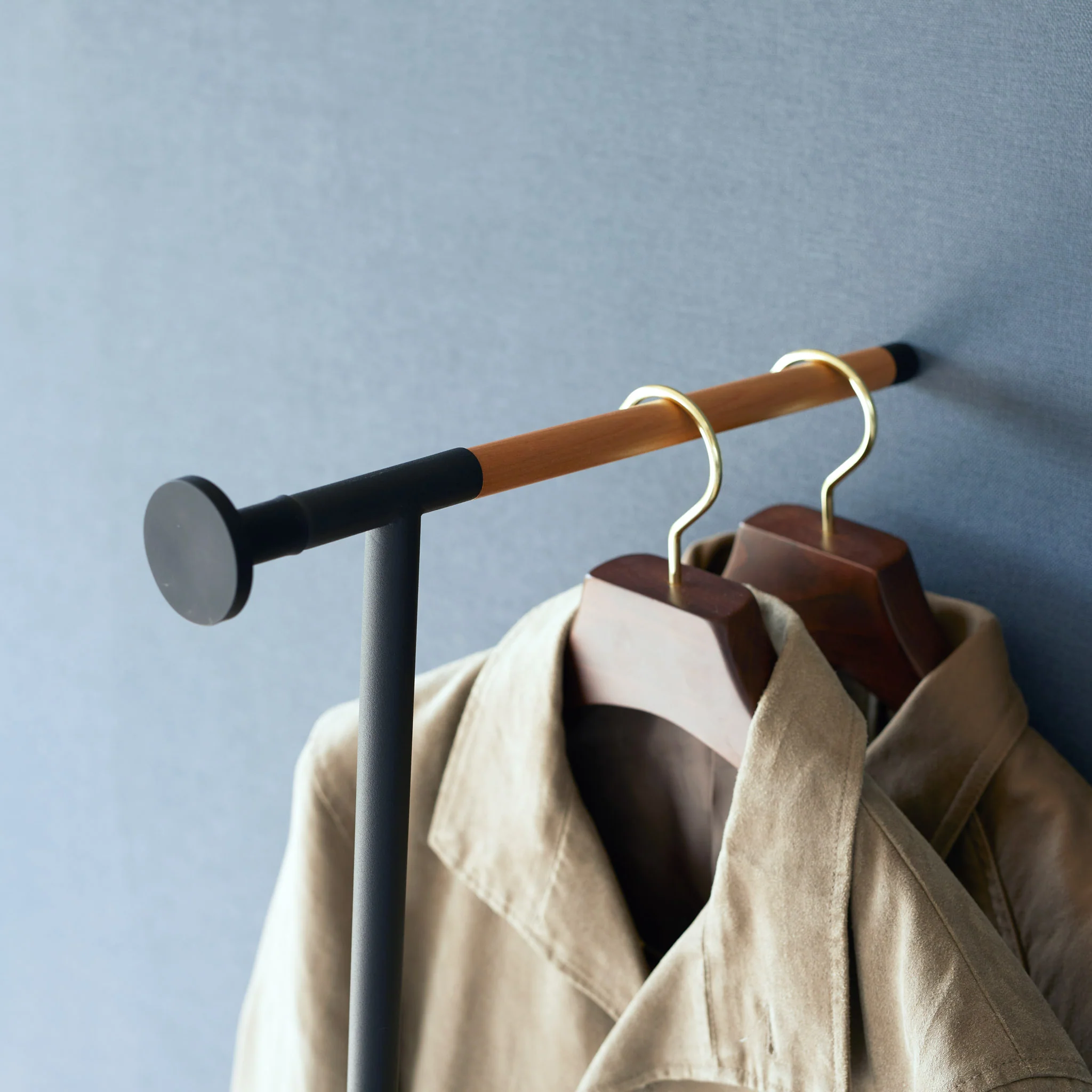Leaning Steam Ironing Coat Rack - Image 12