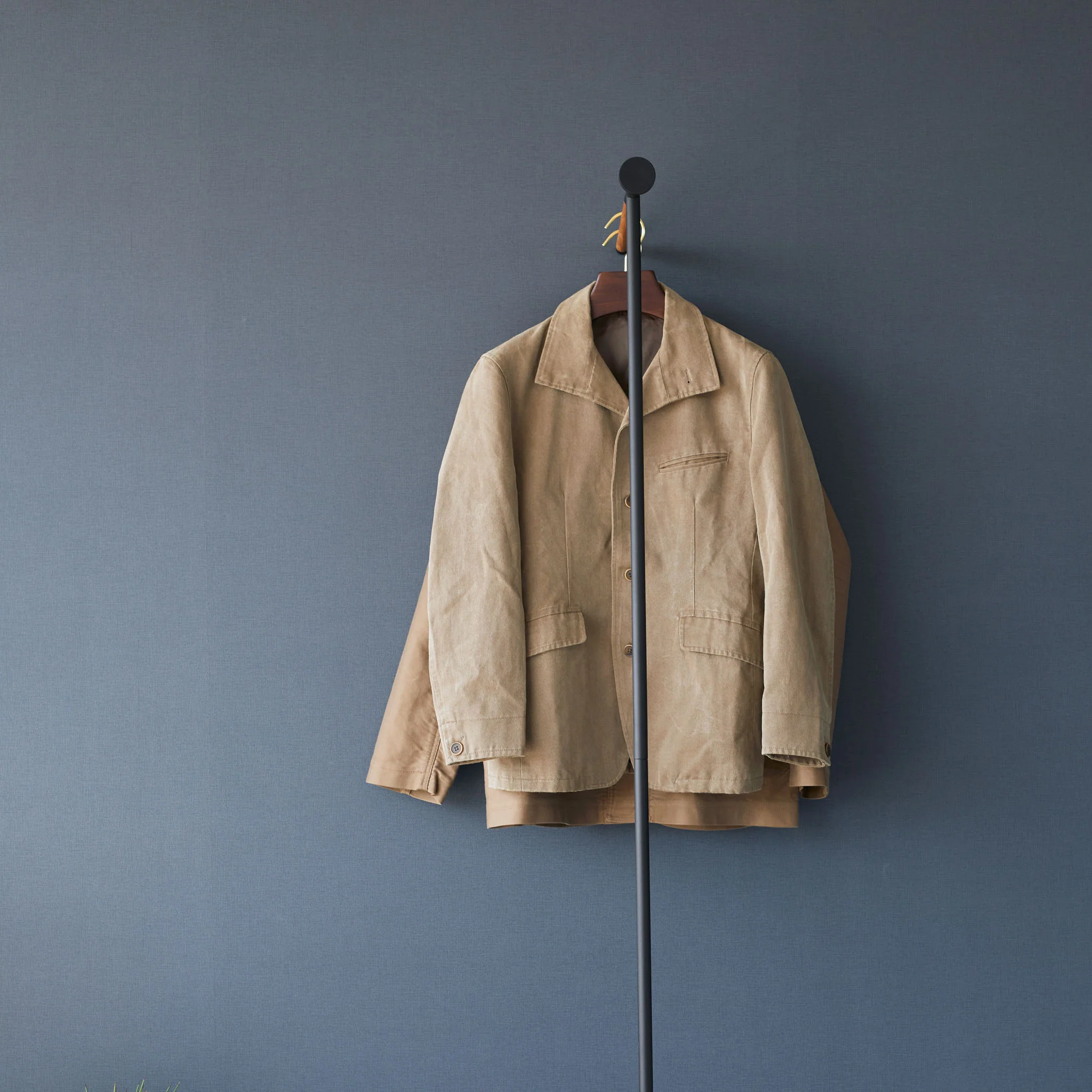 Leaning Steam Ironing Coat Rack - Image 16