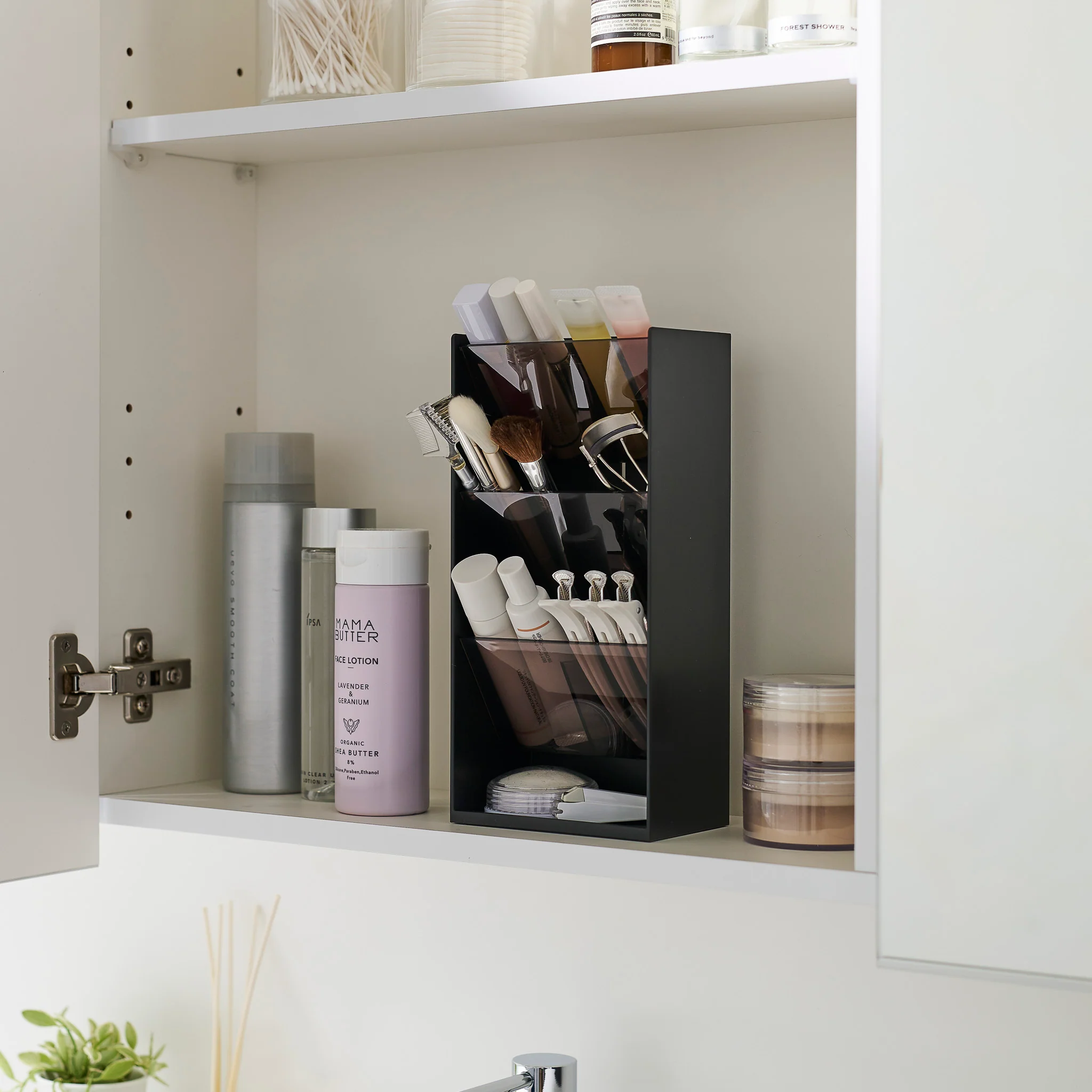 Makeup Storage Case - Image 16