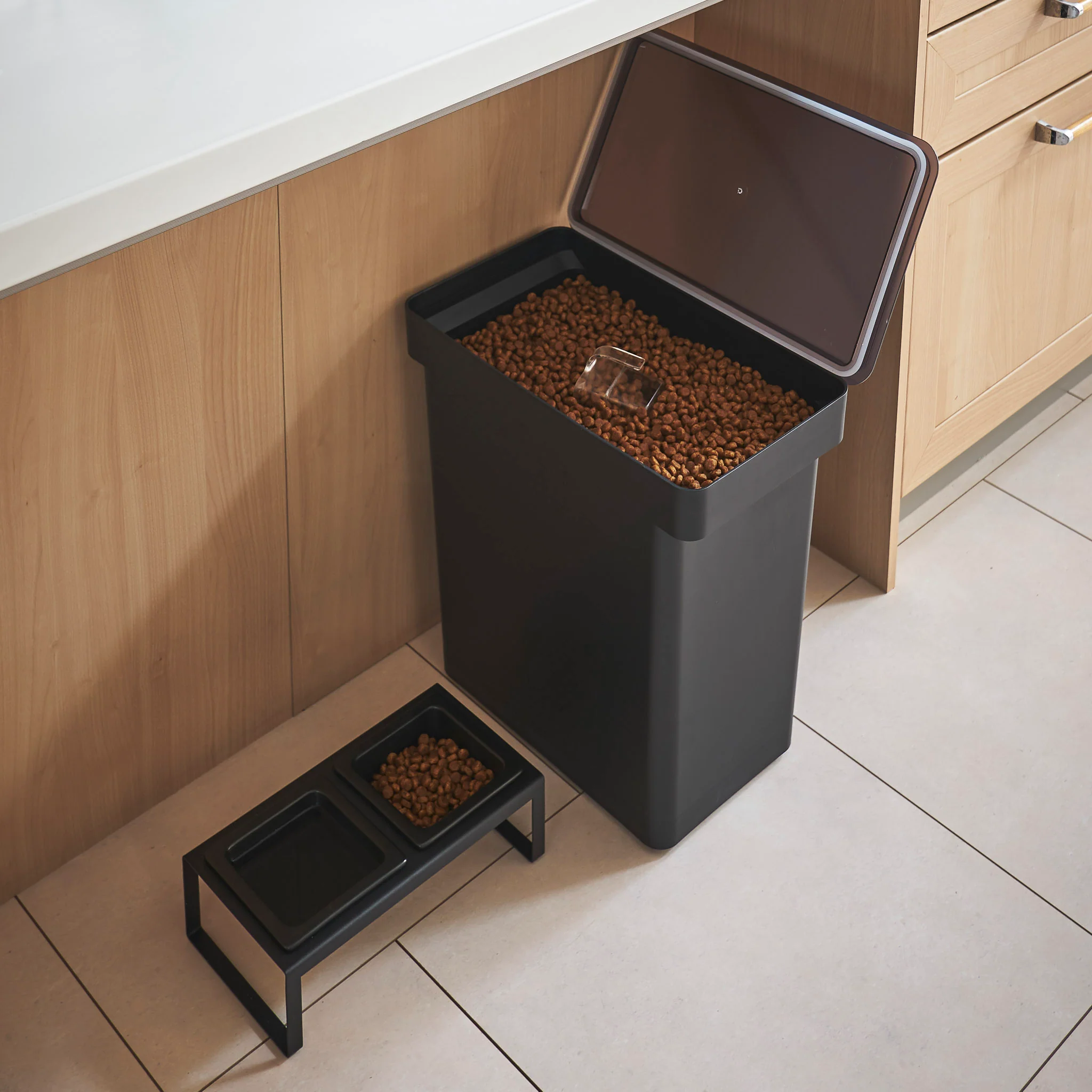Airtight Pet Food Container (25 l) - Image 15