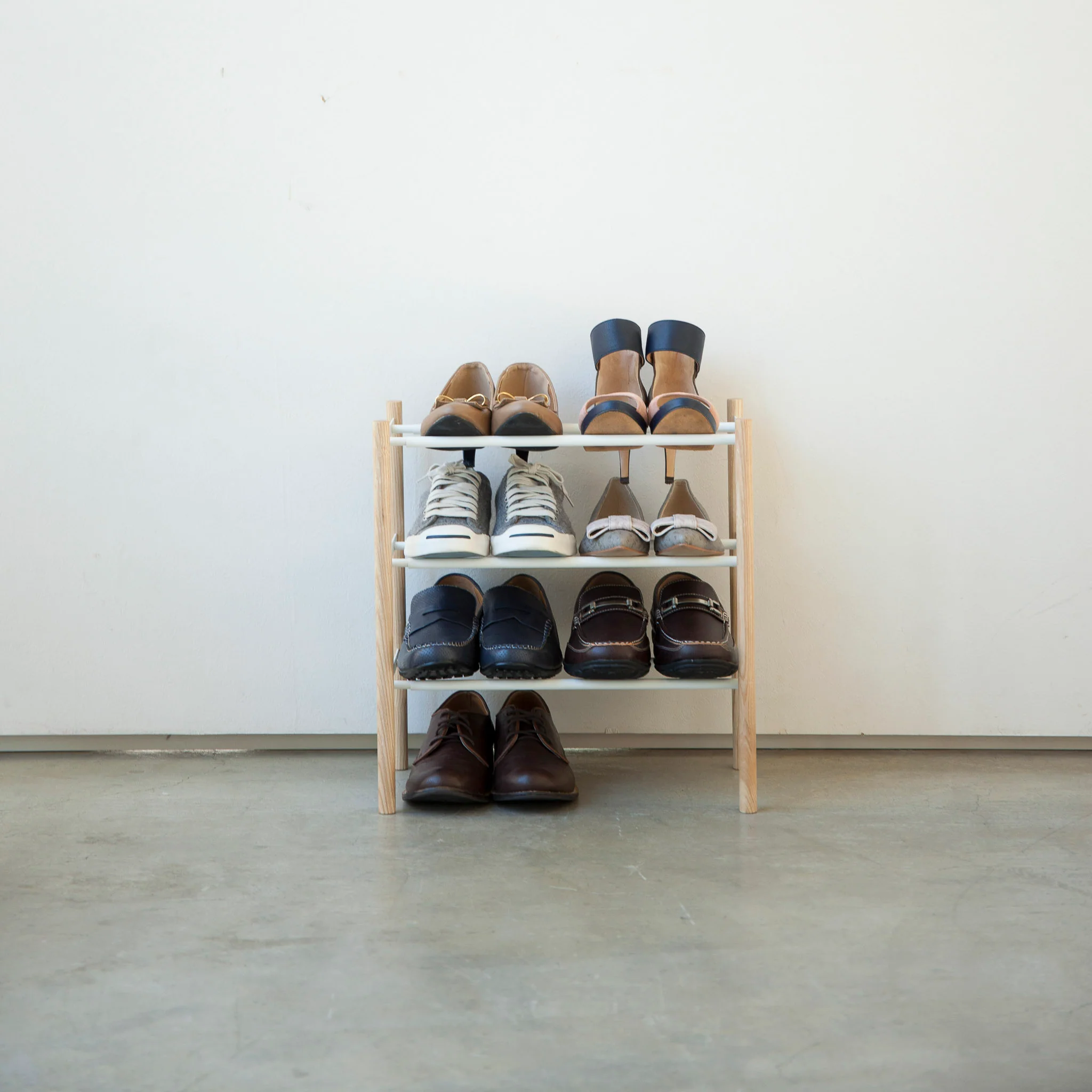 3-Tiered Extendable Shoe Rack - Image 4