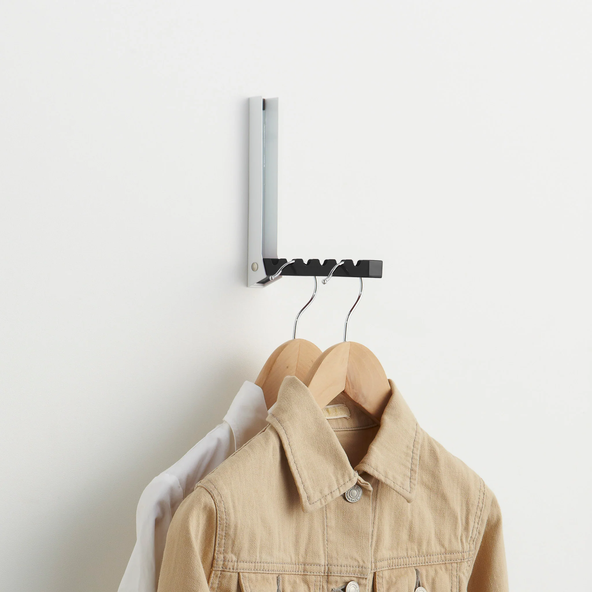 Foldable Over-The-Door Hanger - Image 12