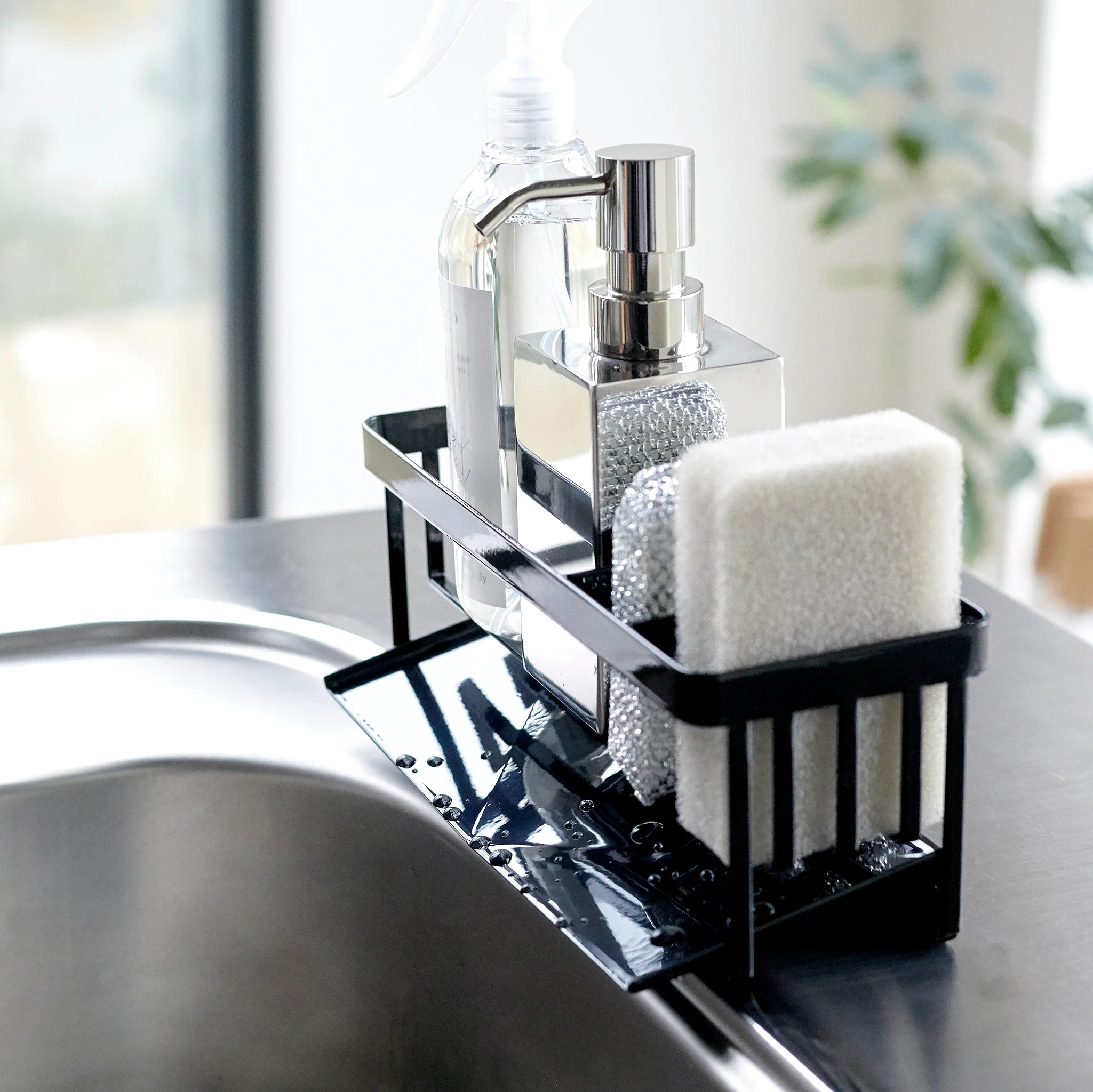 Sponge & Bottle Holder with Drainer - Image 9