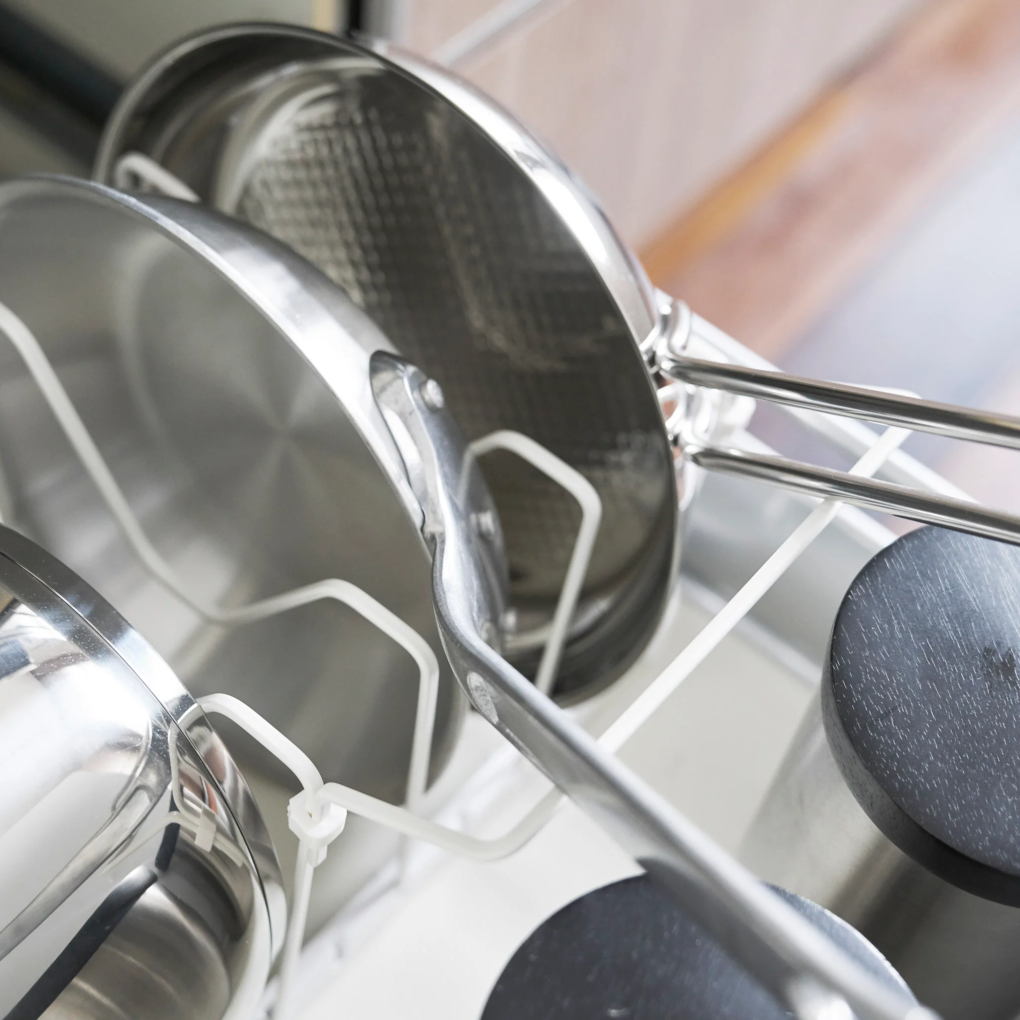 Extendable Pot Lid & Pan Organizer - Image 5