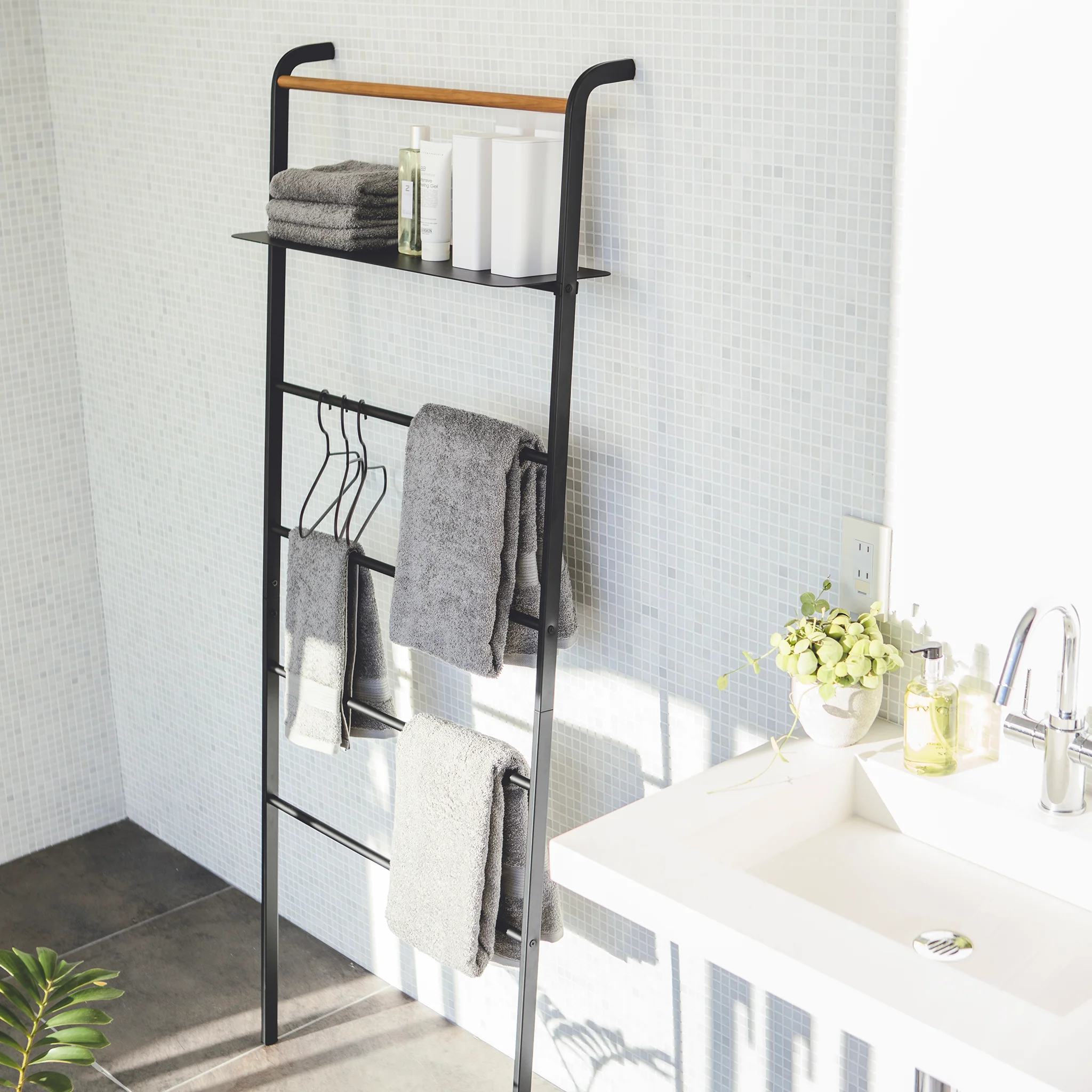 Leaning Ladder with Shelf - Image 8