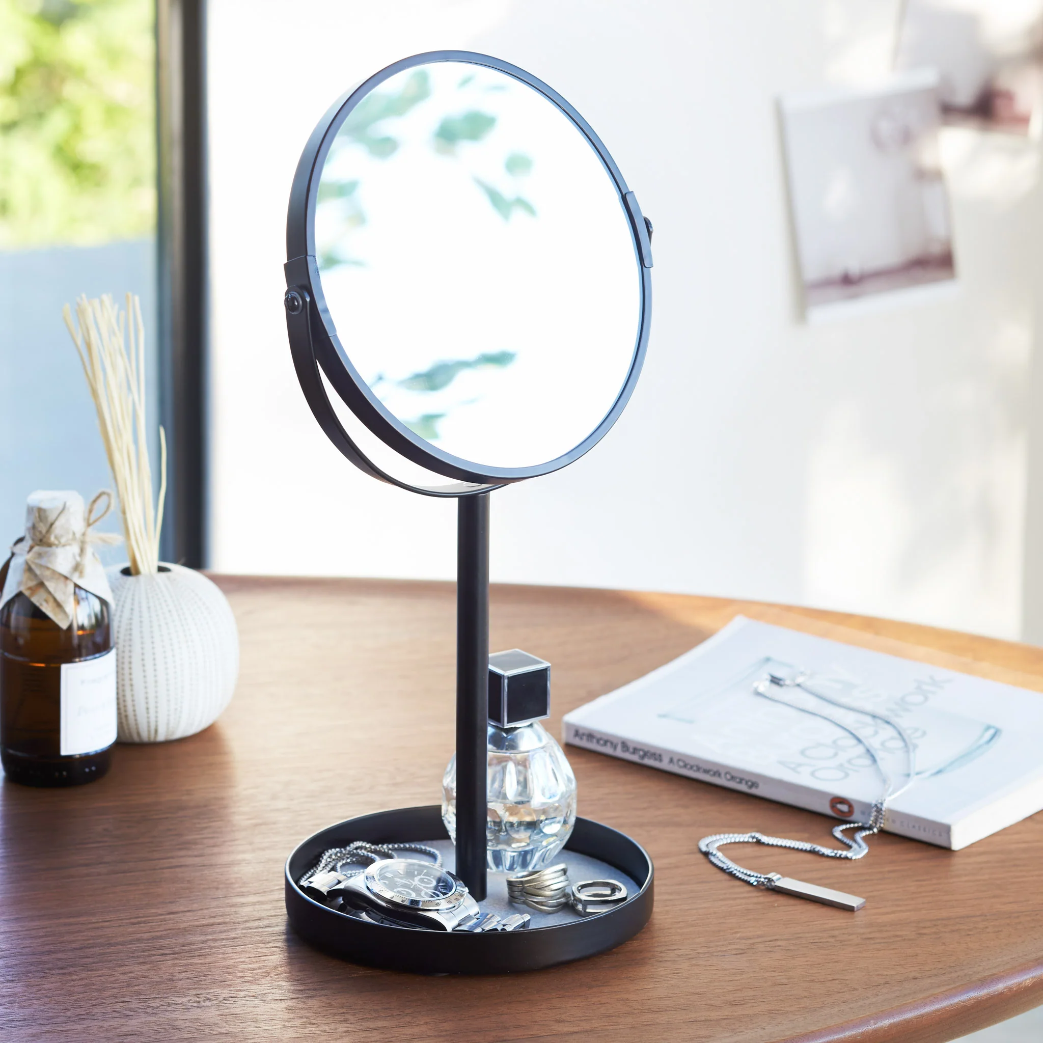 Makeup Mirror with Accessory Tray - Image 5