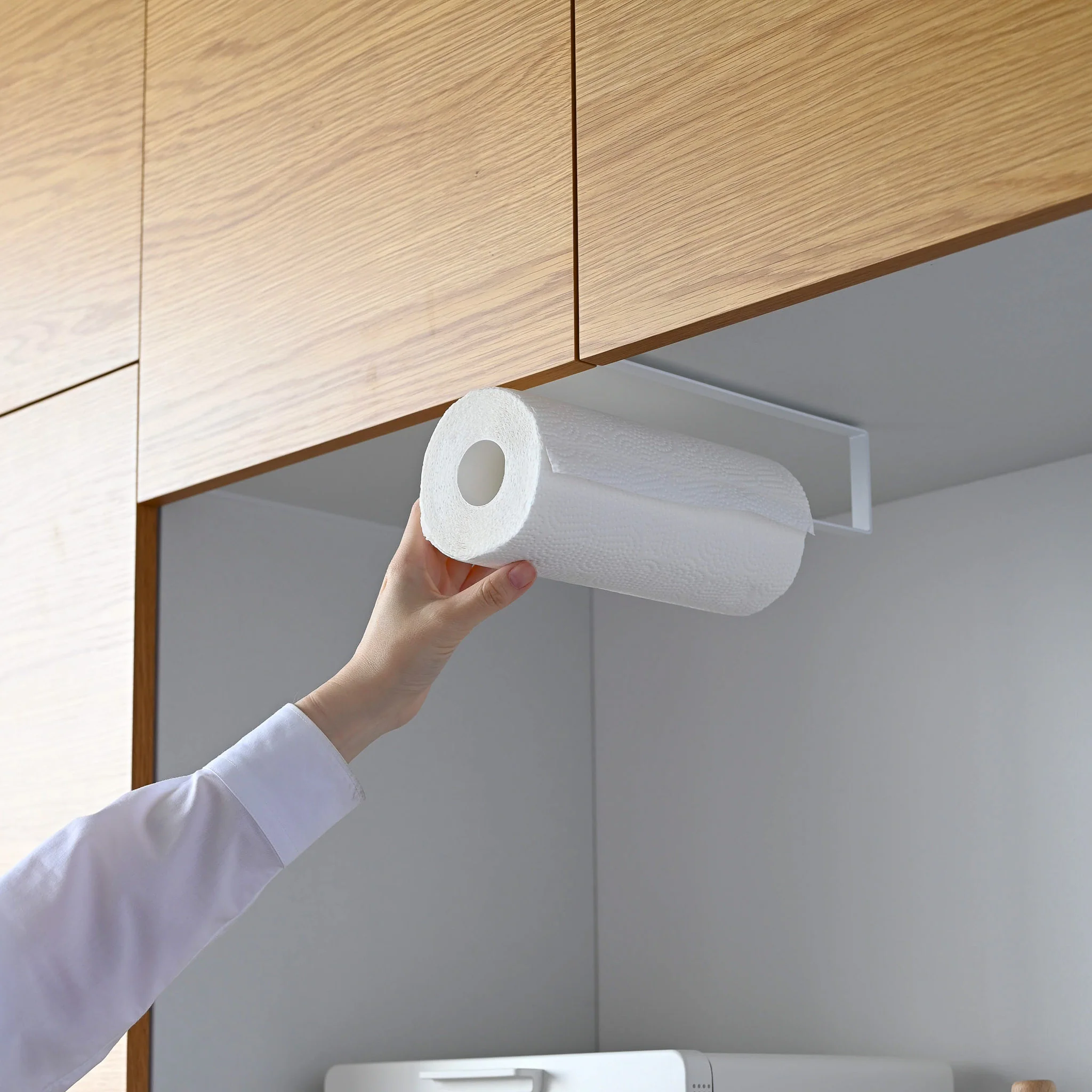 Under-Shelf Paper Towel Holder - Image 4