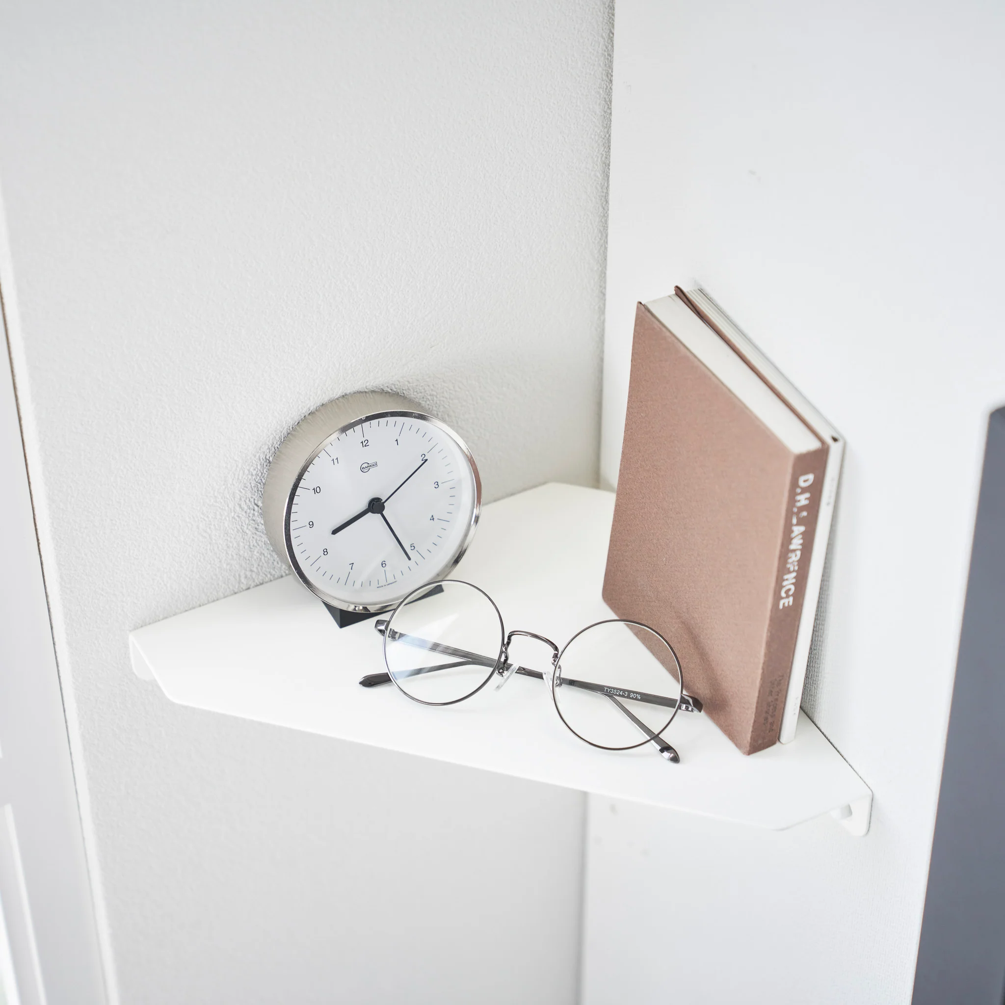 Wall-Mounted Corner Shelf - Image 4